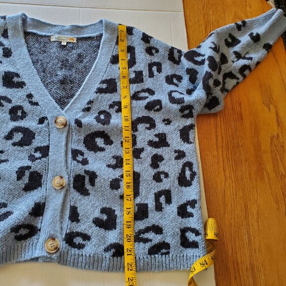C & C California Blue Leopard Print V-Neck Cardigan Large - Picture 14 of 15
